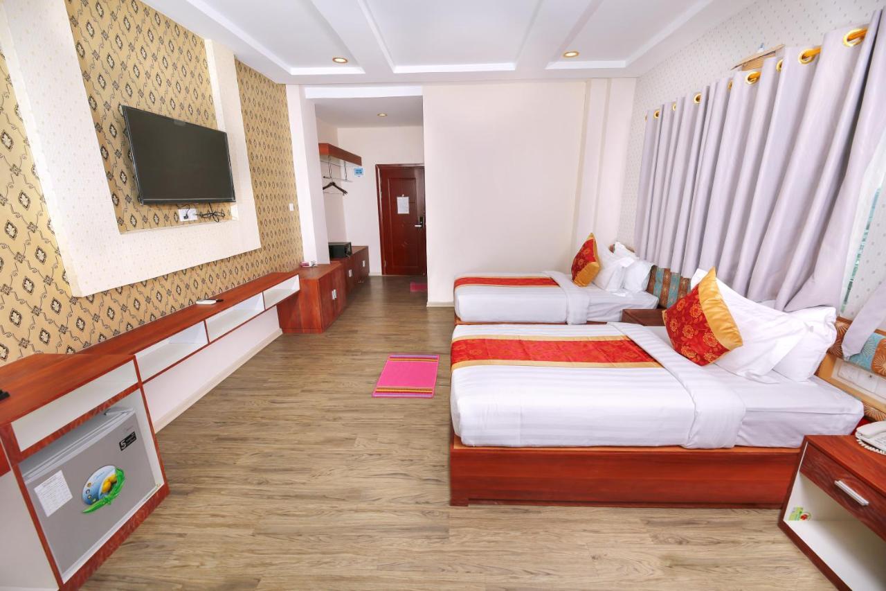 H Plus Hotel Yangon Esterno foto