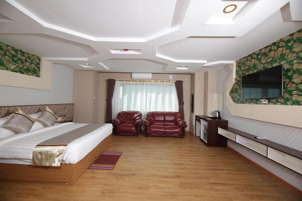 H Plus Hotel Yangon Esterno foto
